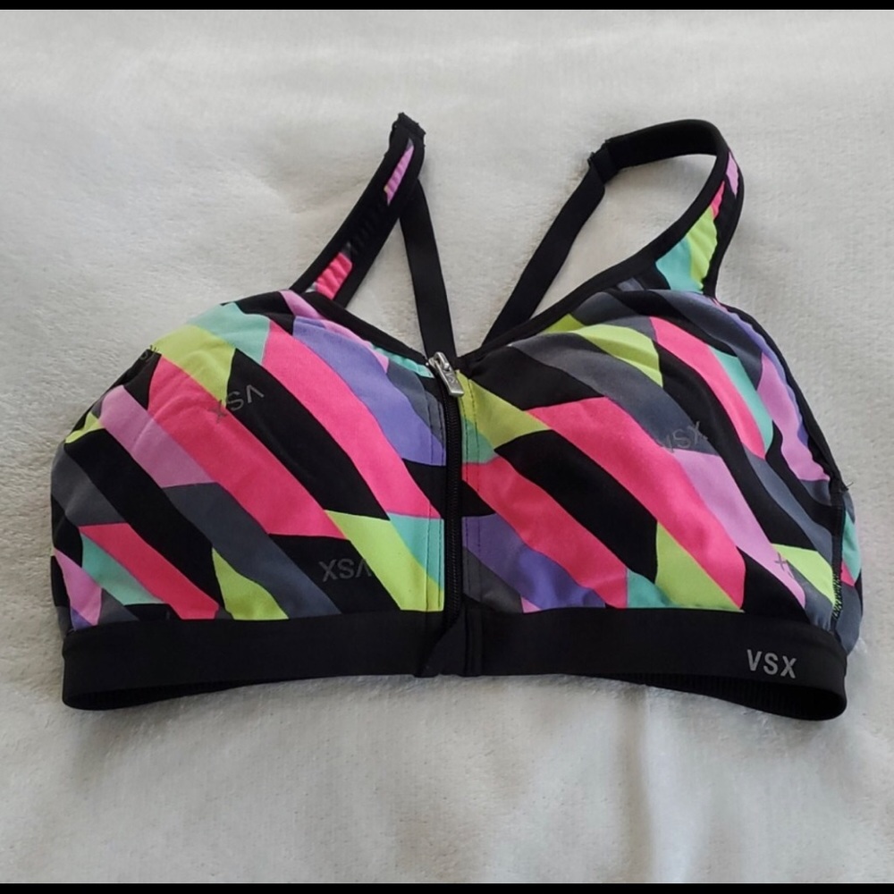 36B Victoria secret sports bra